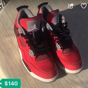 JORDAN TORO 4S